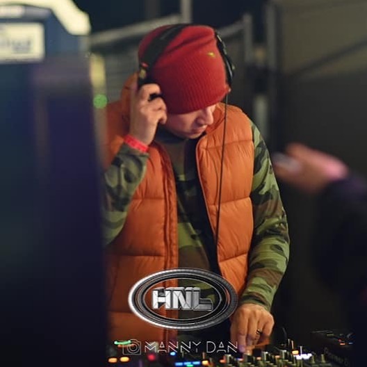 Guy Stephens DJing live as BXY